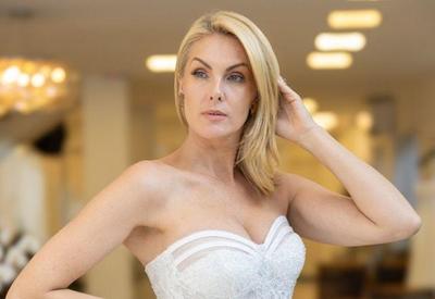 Ana Hickmann surpreende ao aparecer vestida de noiva