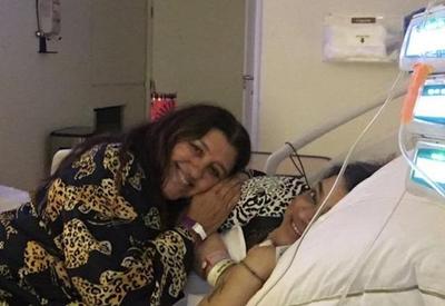 Preta Gil compartilha visita de Regina Casé: "Reenergizada"