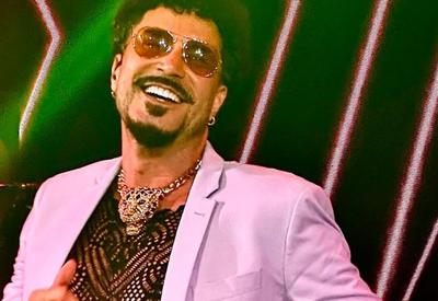 Latino rebate críticos que falam de sua aparência: "Hipocrisia"