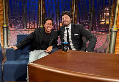 Renato Albani fala sobre novo especial no "The Noite" desta quinta (21)