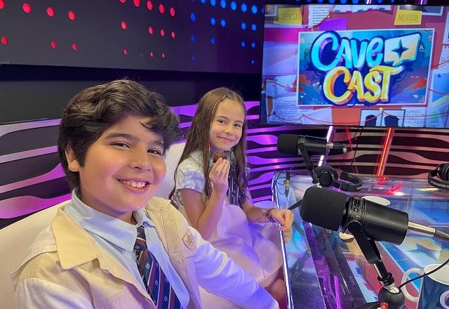 Diego Laumar, Mel Summers, Nicholas Torres e Laura Castro no CaveCast