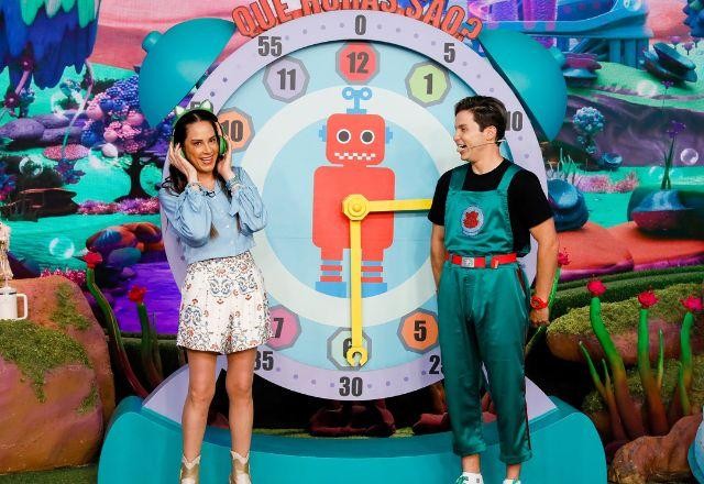 Silvinha e Gato Galáctico comando o Sábado Animado