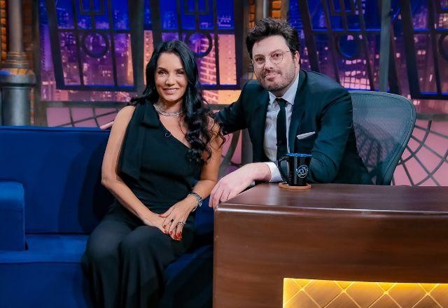 Mônica Carvalho e Danilo Gentili no The Noite